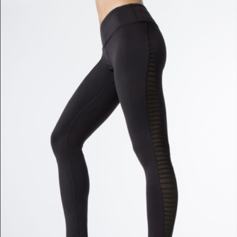 ALO Yoga Lumious Leggings